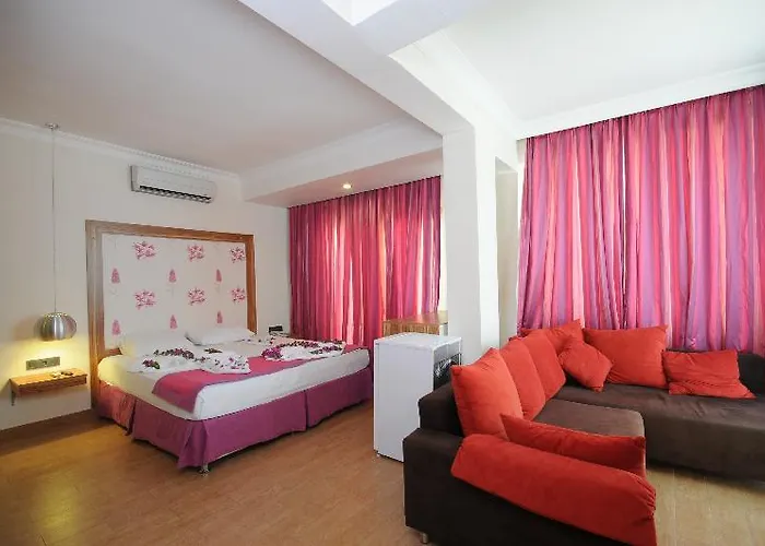 Cle Boutique 4*