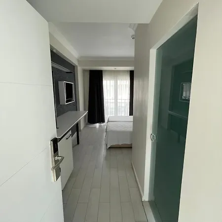 Cle Boutique Hotel