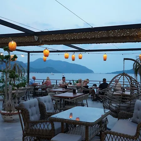 Cle Boutique Hotel 4*