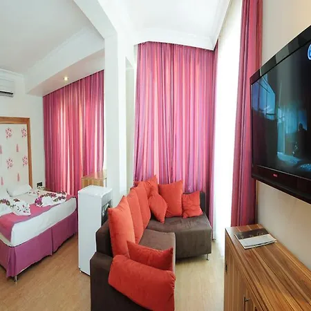 Cle Boutique Marmaris