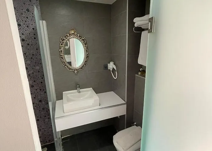 Отель Cle Boutique