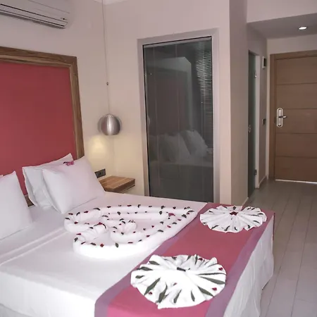 Cle Boutique Marmaris