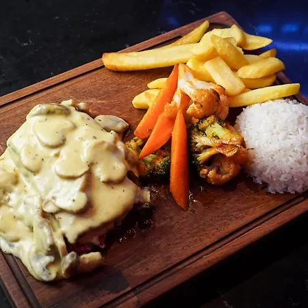 Hotel Cle Boutique 4*