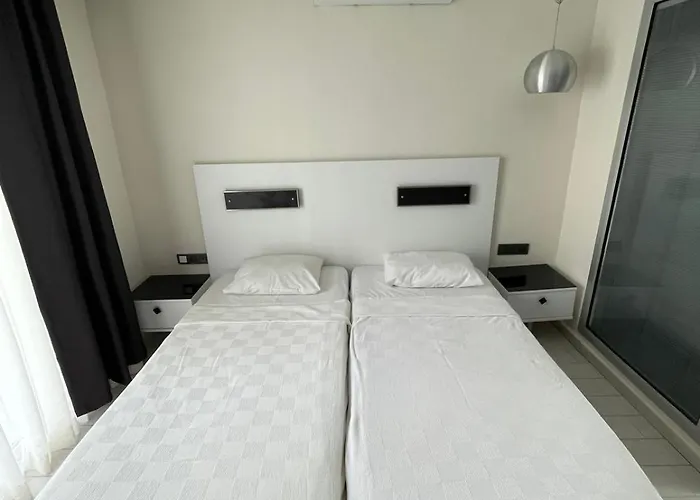 Cle Boutique 4* מרמריס