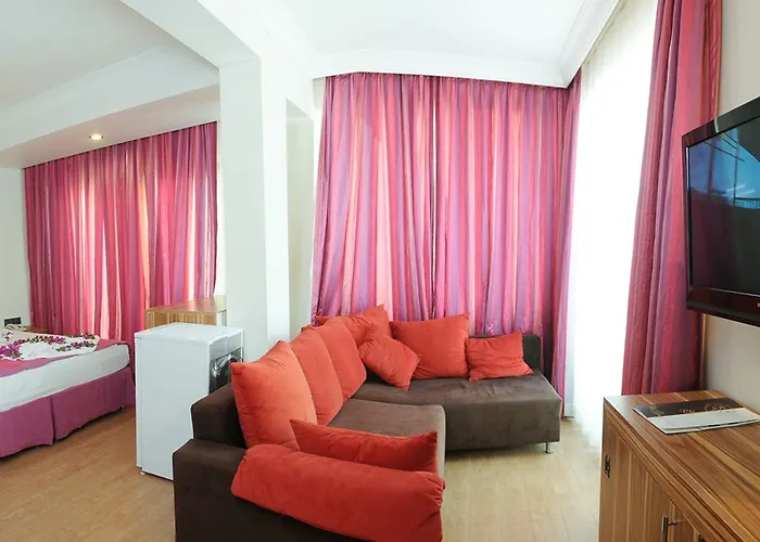 Cle Boutique 4* מרמריס